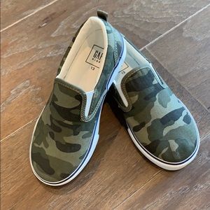Brand New! GAP Kids Camo Slip-On Sneakers